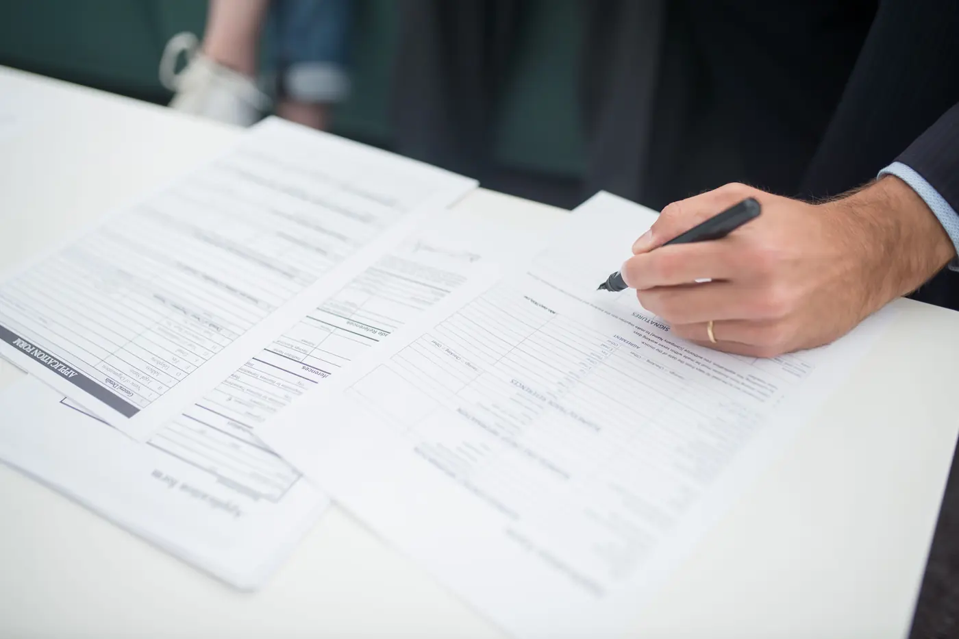 Signature d'un devis de travaux avec versement d'un acompte